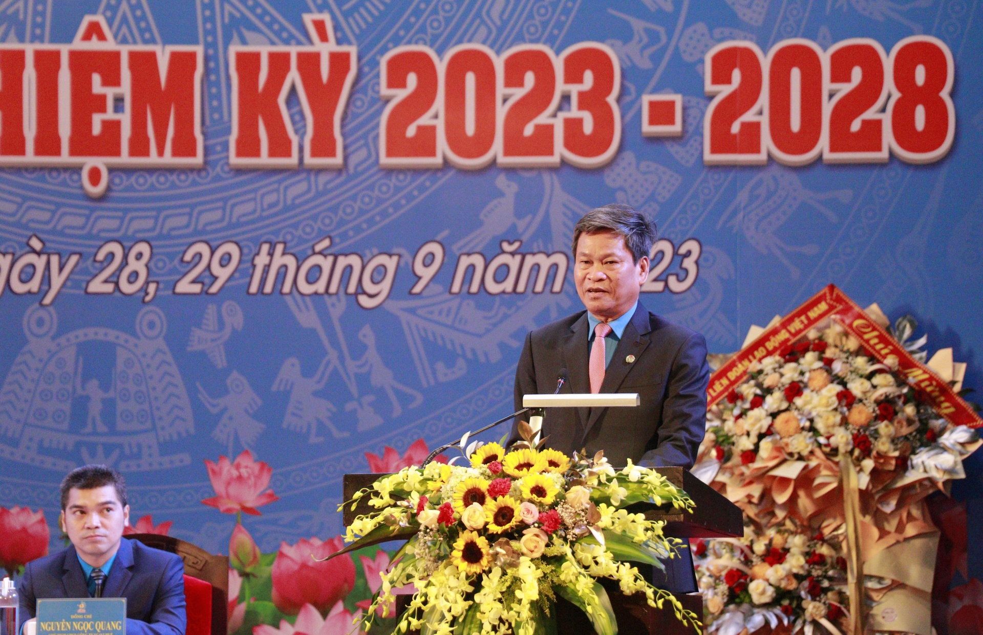 Đại hội Công đoàn Thừa Thiên Huế lần thứ XV: Trang trọng, phấn khởi Đại hội Công đoàn Thừa Thiên Huế lần thứ XV: Trang trọng, phấn khởi