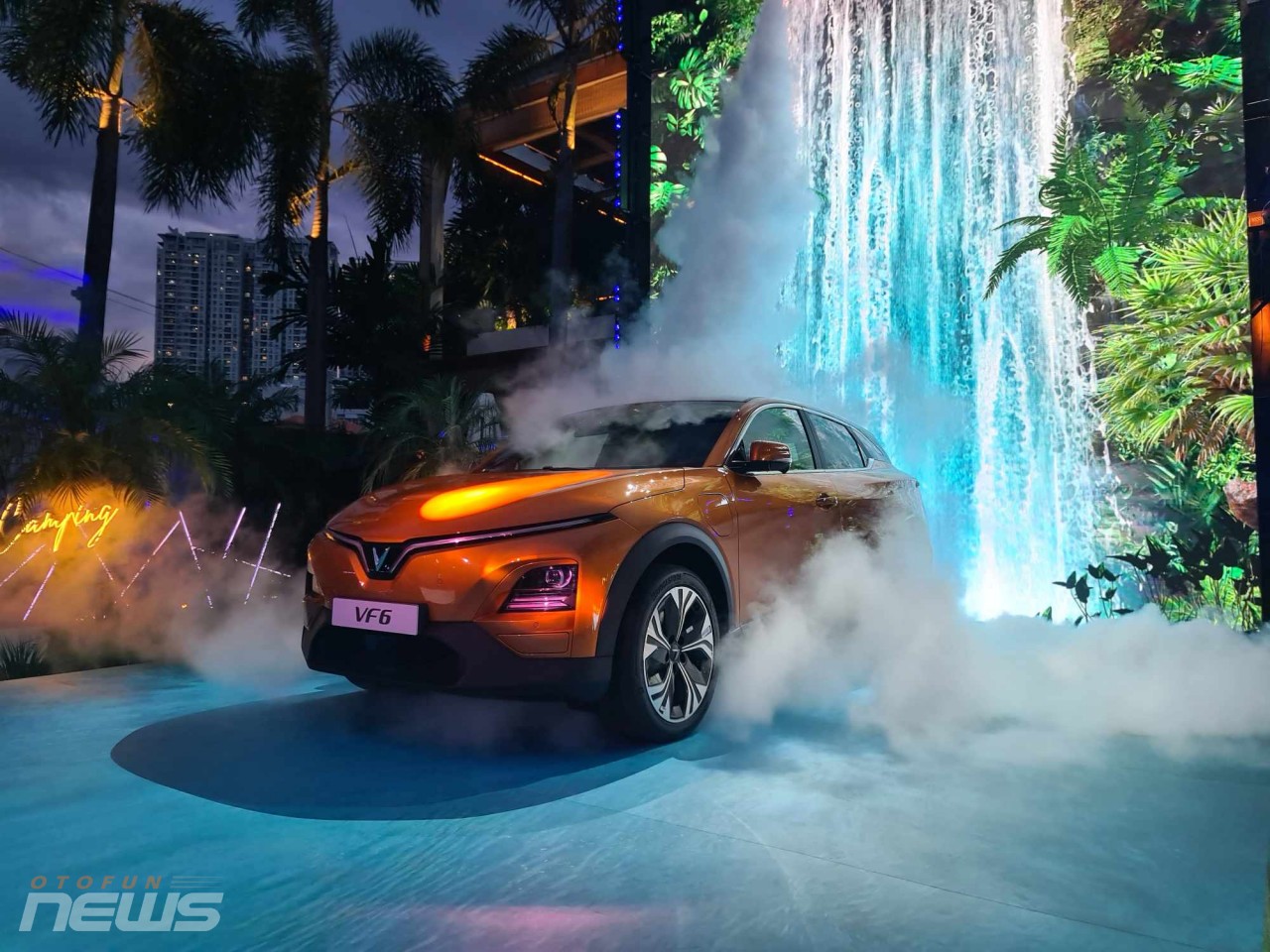 Vinfast VF6 ra mắt, xe hạng B có thêm đối thủ mới Vinfast VF6 ra mắt, xe hạng B có thêm đối thủ mới