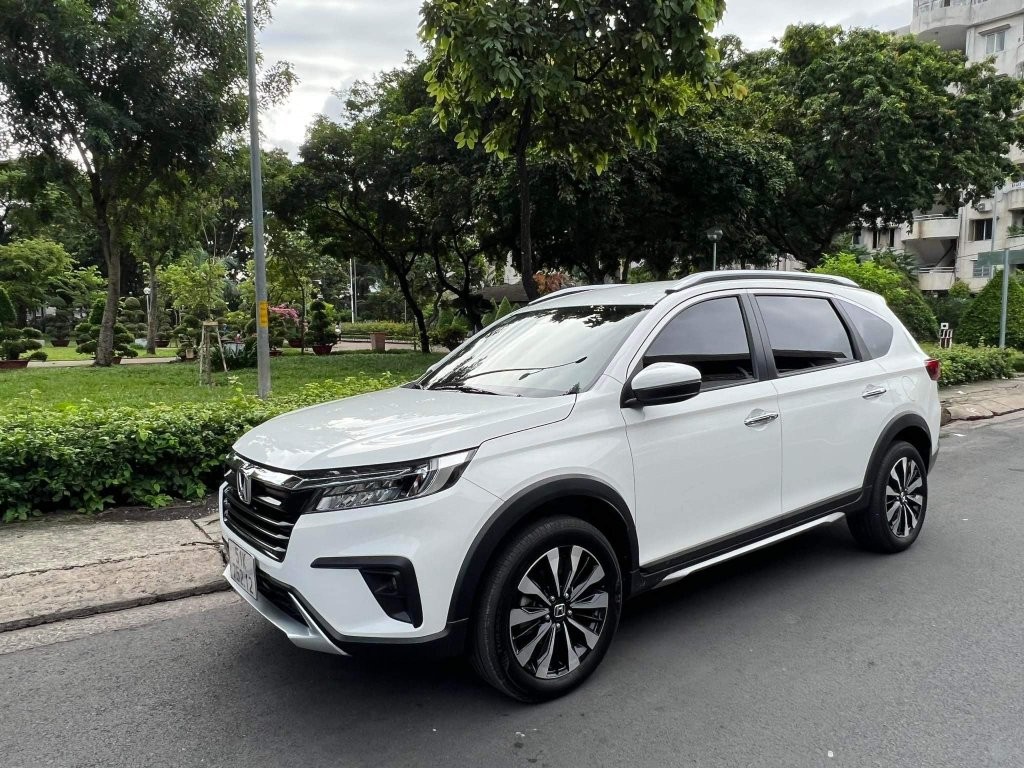 Chạy dịch vụ 3.000 km, chủ xe Honda BR-V đánh giá: "Xe tốt hơn nhiều so với Mitsubishi Xpander tôi từng chạy" Honda BR-V