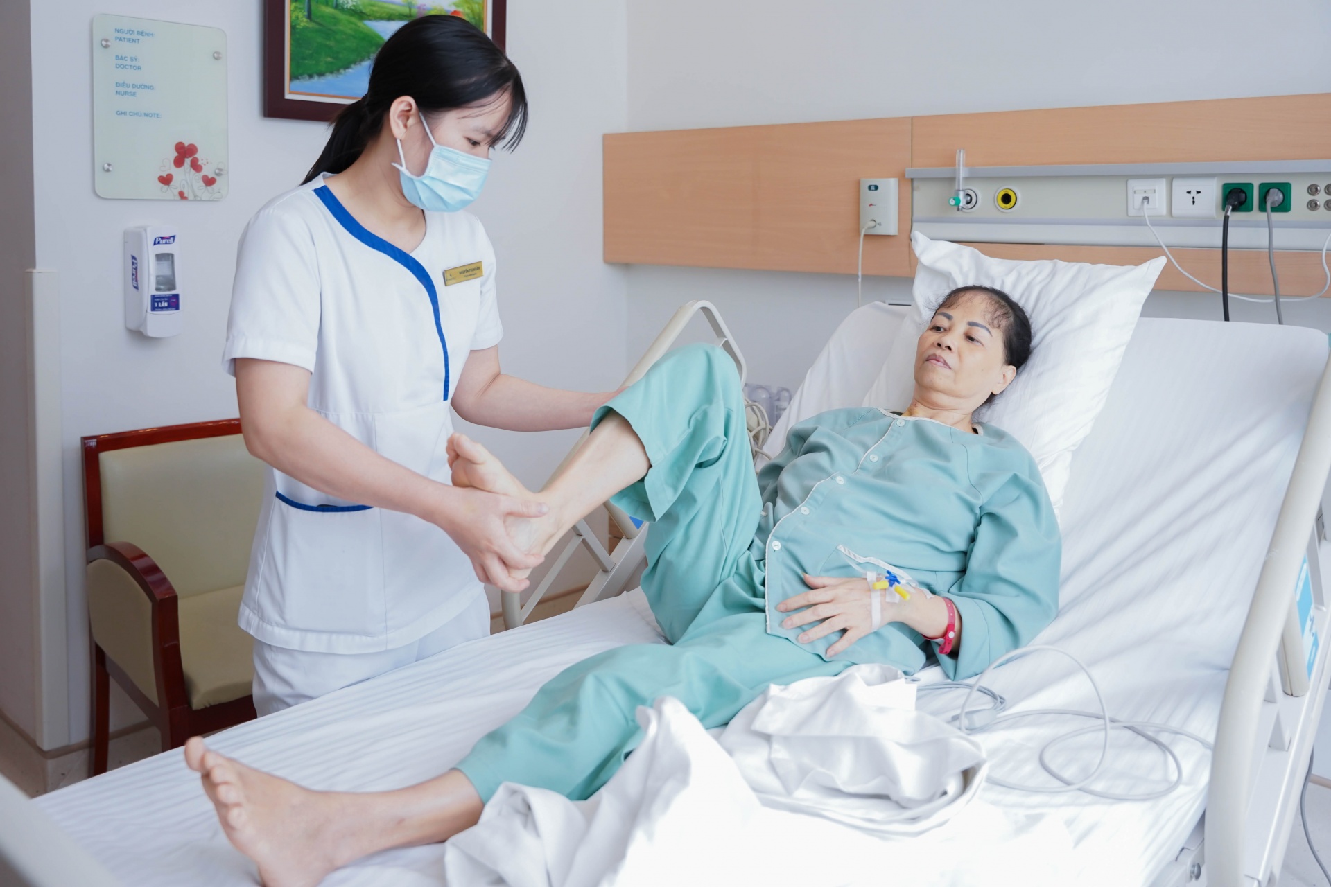 “5 phút vàng” hồi sinh bệnh nhân vỡ tim, 2 lần chết lâm sàng