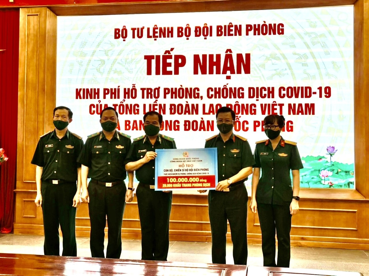 Chặng đường 5 năm khác biệt để vươn tầm Chặng đường 5 năm khác biệt để vươn tầm
