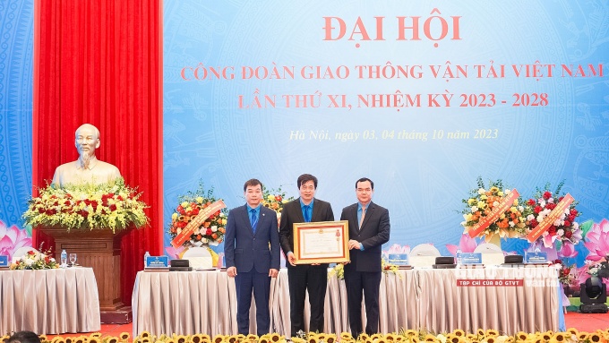 Đồng chí Phạm Hoài Phương tái đắc cử Chủ tịch Công đoàn Giao thông vận tải Việt Nam Đồng chí Phạm Hoài Phương tái đắc cử Chủ tịch Công đoàn Giao thông vận tải Việt Nam