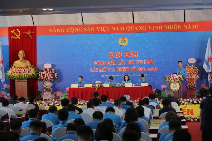 Công đoàn cần động viên NLĐ vượt khó, đáp ứng yêu cầu chuyển đổi của Tập đoàn Công đoàn cần động viên NLĐ vượt khó, đáp ứng yêu cầu chuyển đổi của Tập đoàn