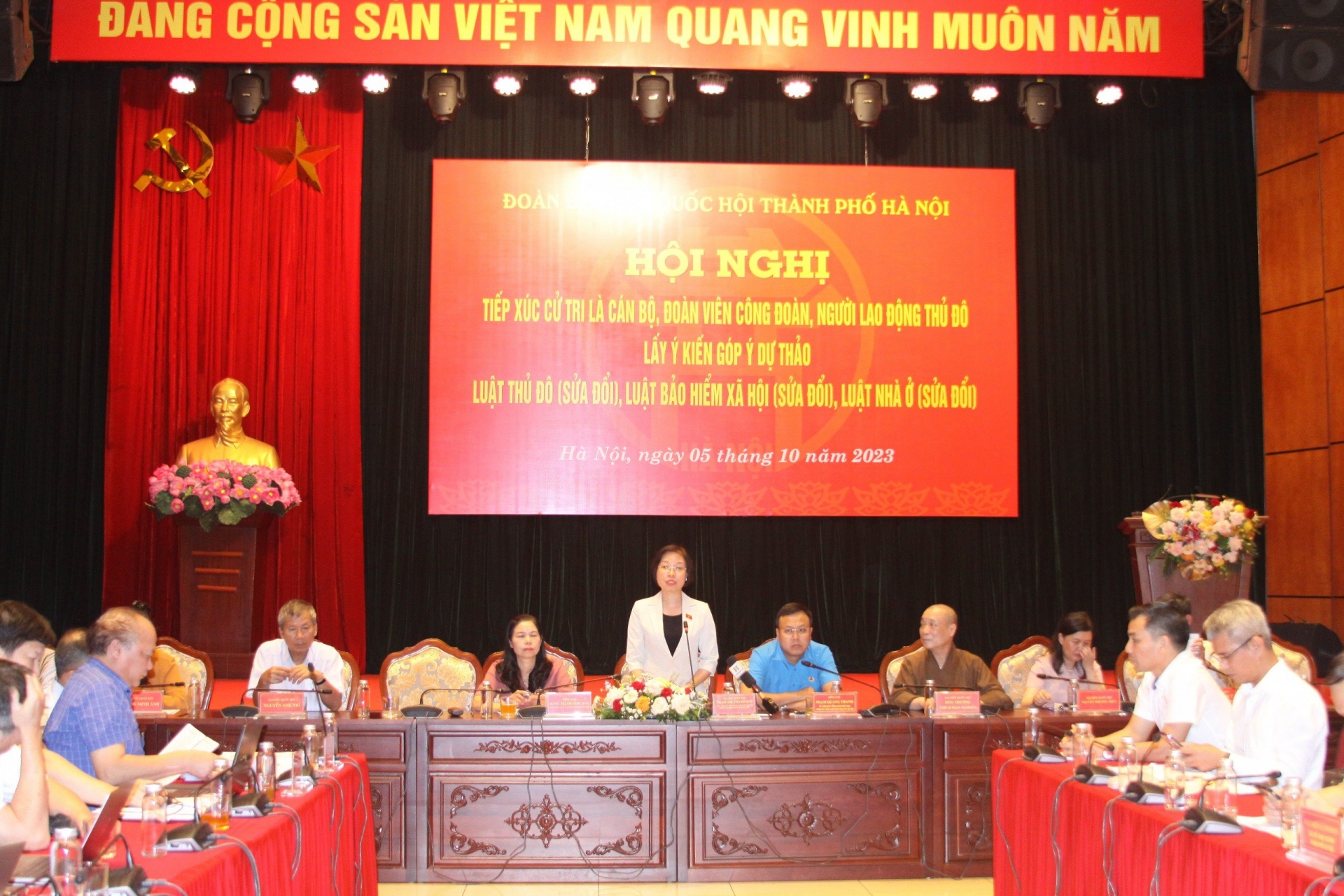 Cán bộ công đoàn, người lao động Thủ đô góp ý vào các dự thảo luật