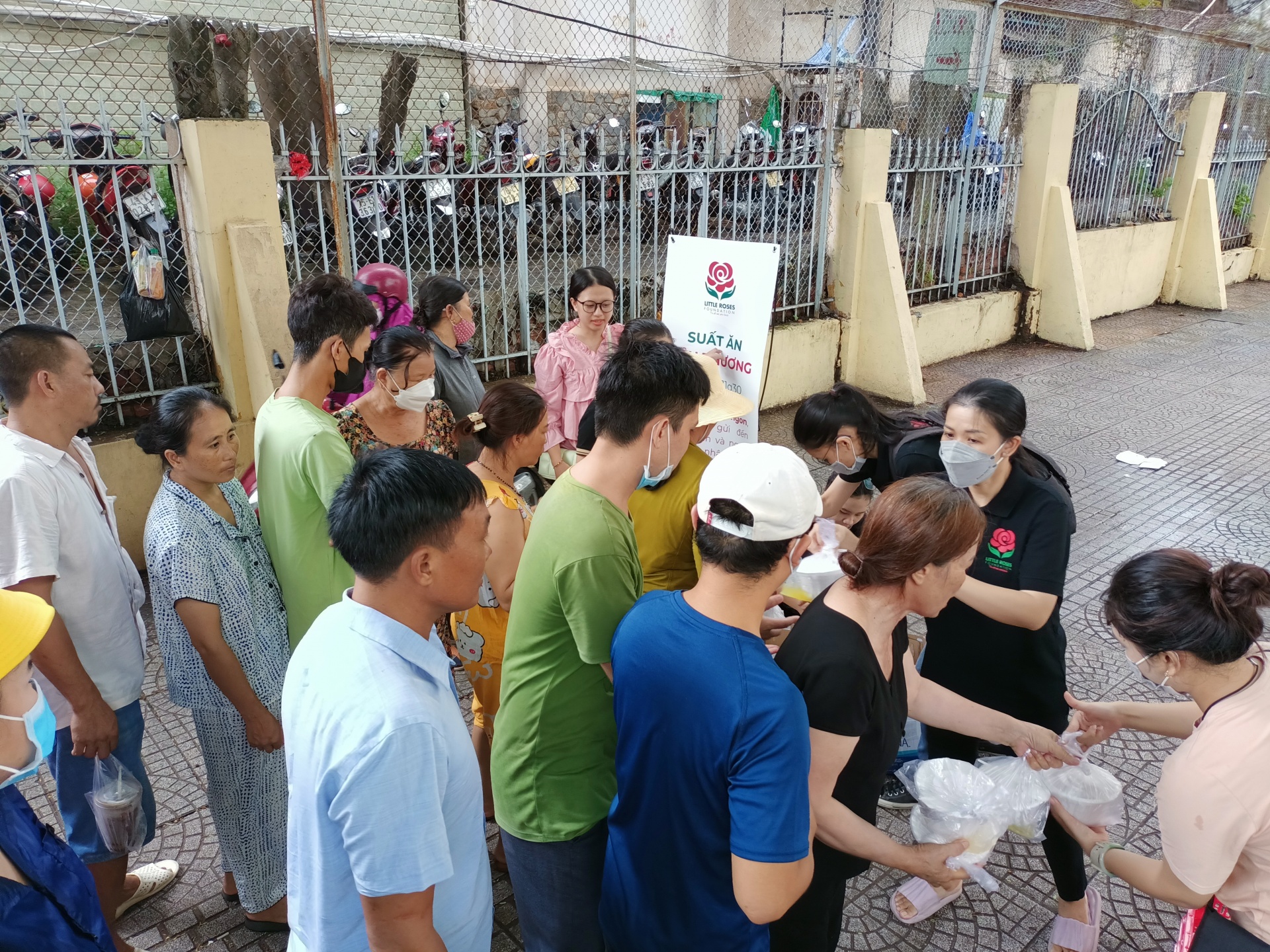 Quỹ Bông Hồng Nhỏ kỷ niệm 1 năm thành lập