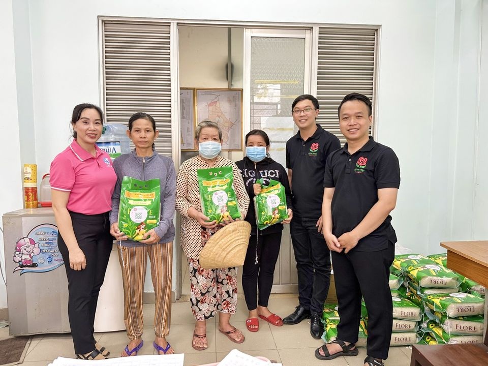 Quỹ Bông Hồng Nhỏ kỷ niệm 1 năm thành lập