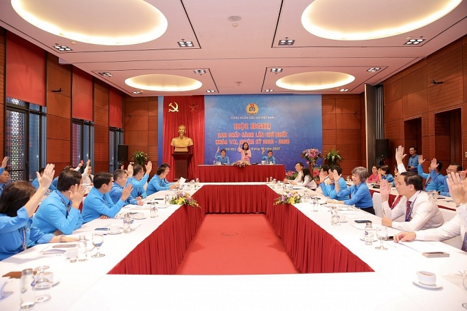 Công đoàn cần động viên NLĐ vượt khó, đáp ứng yêu cầu chuyển đổi của Tập đoàn Công đoàn cần động viên NLĐ vượt khó, đáp ứng yêu cầu chuyển đổi của Tập đoàn