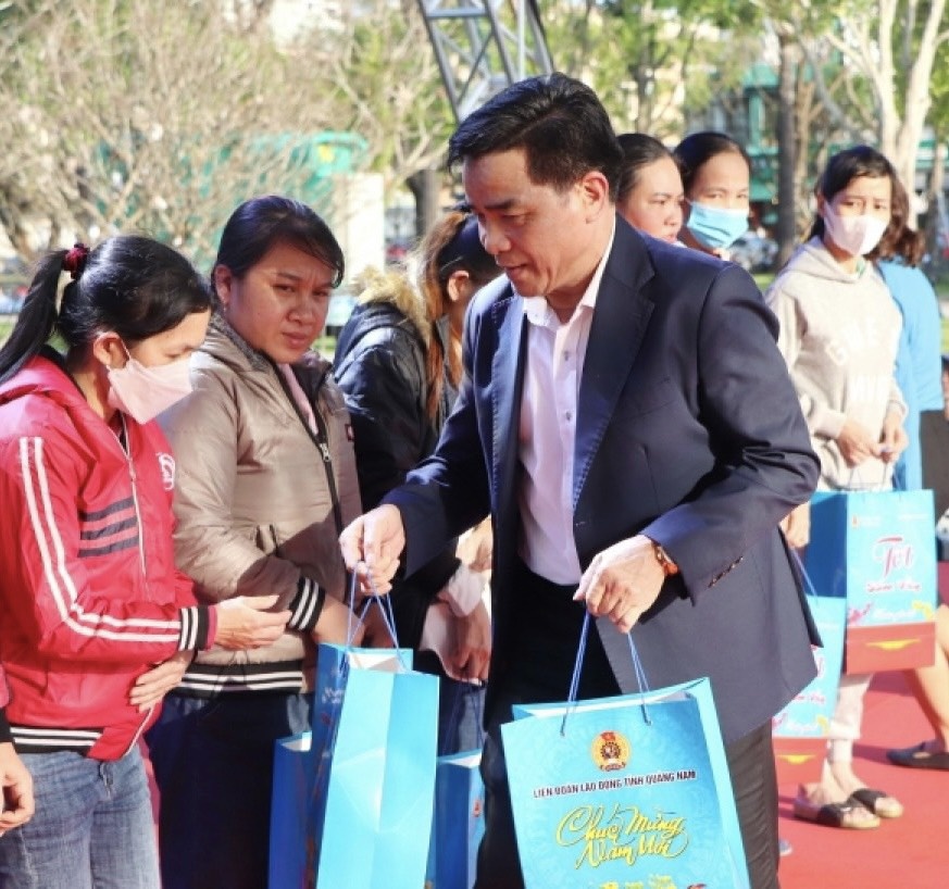 Phó Bí thư Thường trực Tỉnh uỷ Quảng Nam Lê Văn Dũng:  “Công đoàn phải lấy sự chăm lo, bảo vệ người lao động làm thước đo”