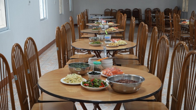 “Mâm cơm gia đình” gắn kết cán bộ, công nhân viên “Mâm cơm gia đình” gắn kết cán bộ, công nhân viên