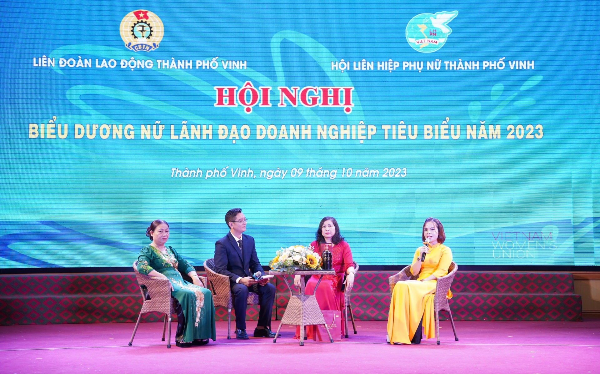 Tôn vinh 36 nữ doanh nhân tiêu biểu của TP Vinh