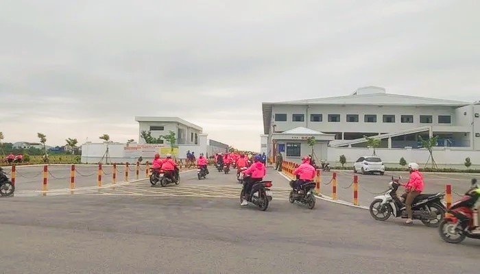 Vụ ngừng việc tại Công ty Viet Glory: Công nhân đi làm trở lại Vụ ngừng việc tại Công ty Viet Glory: Công nhân đi làm trở lại