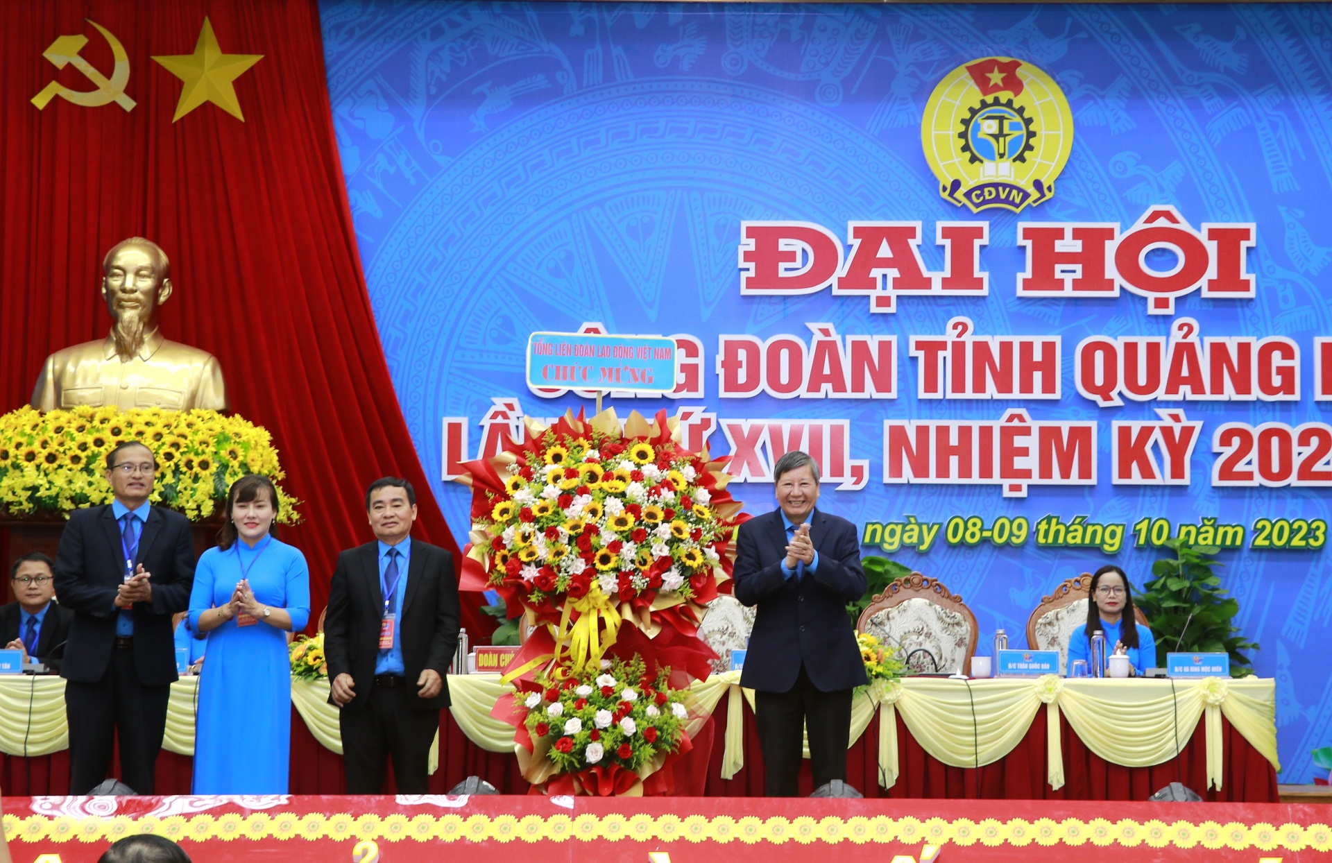 Công đoàn tỉnh Quảng Nam: xây chắc ba chân kiềng nội lực