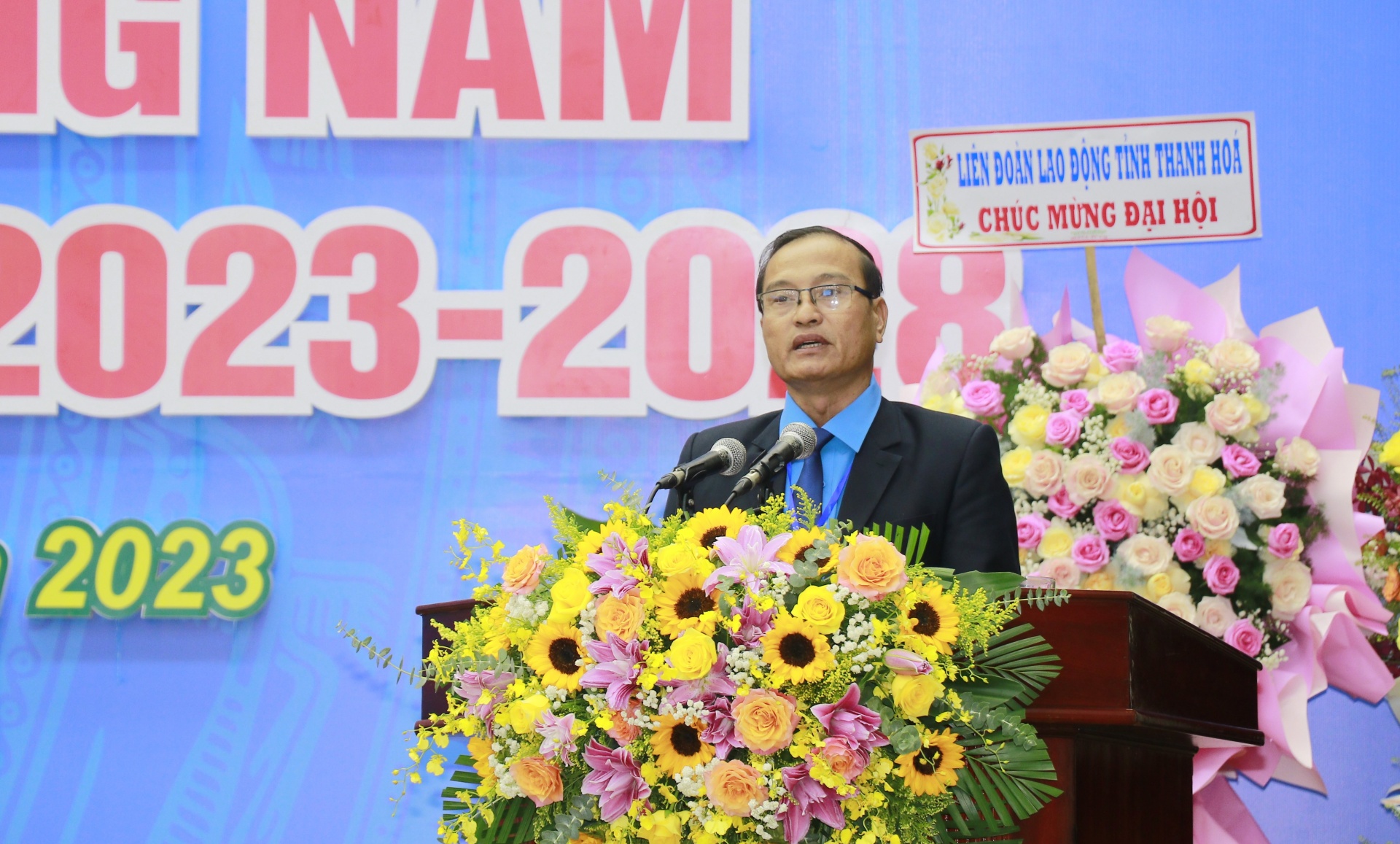 Đồng chí Phan Xuân Quang tái đắc cử Chủ tịch LĐLĐ tỉnh Quảng Nam Đồng chí Phan Xuân Quang tái đắc cử Chủ tịch LĐLĐ tỉnh Quảng Nam