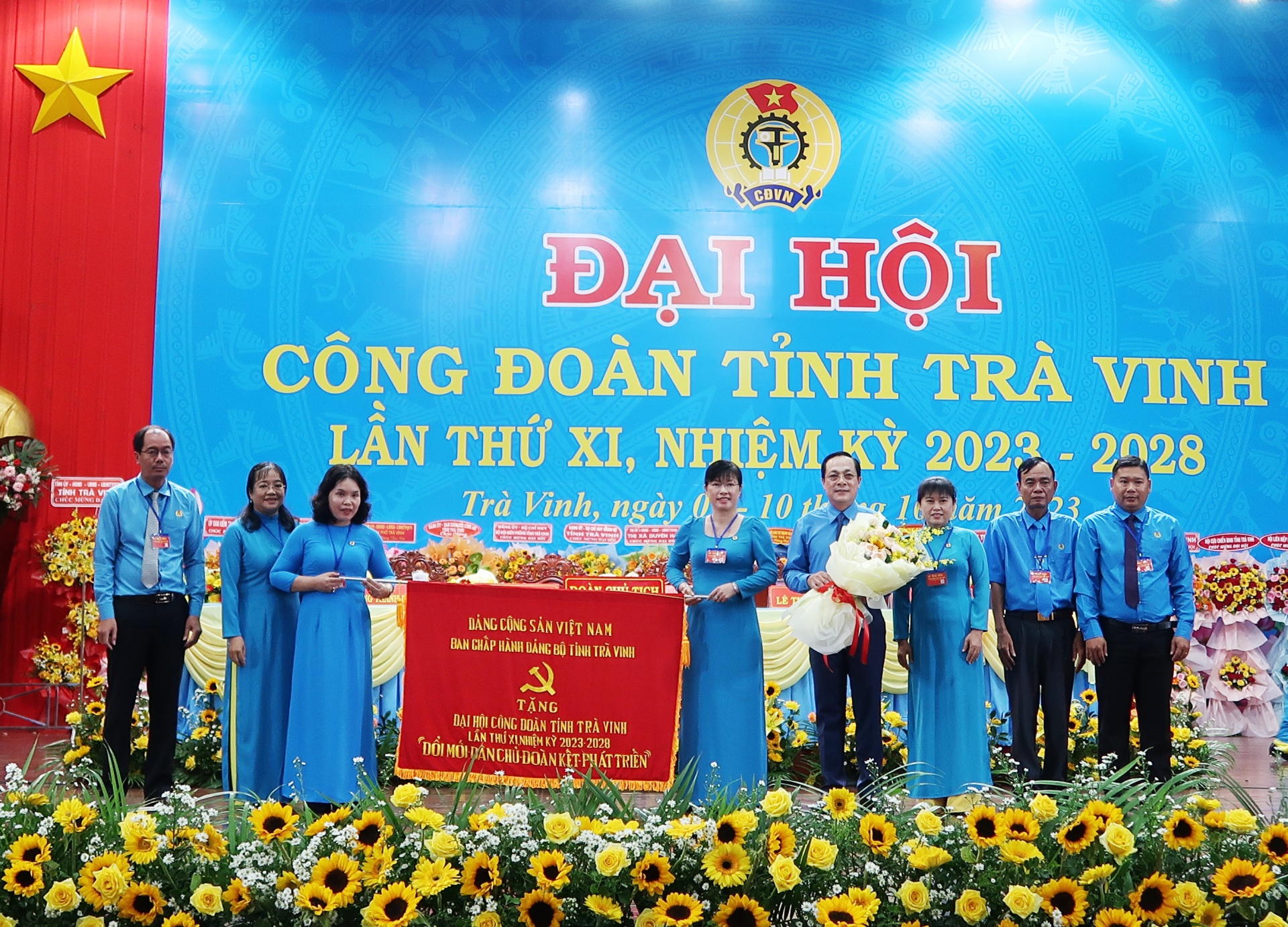 Công đoàn Trà Vinh: Chỗ dựa vững chắc cho người lao động Công đoàn Trà Vinh: Chỗ dựa vững chắc cho người lao động