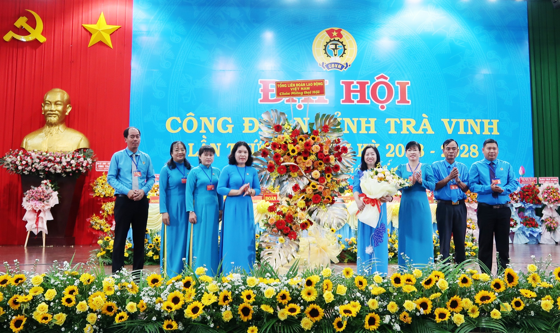 Công đoàn Trà Vinh: Chỗ dựa vững chắc cho người lao động Công đoàn Trà Vinh: Chỗ dựa vững chắc cho người lao động
