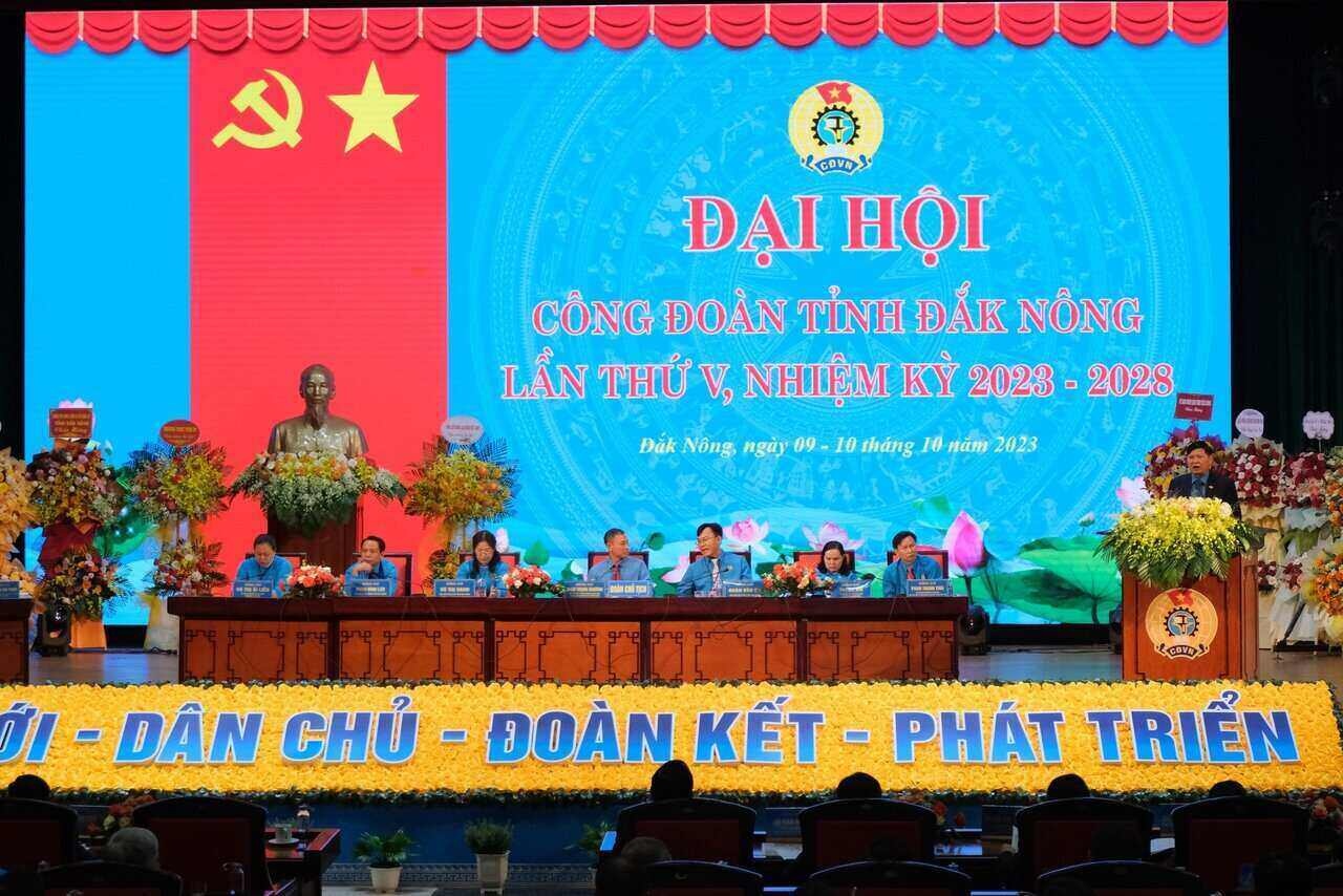 Vận động đoàn viên, người lao động phát huy sáng kiến cải tiến để tăng năng suất lao động Vận động đoàn viên, người lao động phát huy sáng kiến cải tiến để tăng năng suất lao động