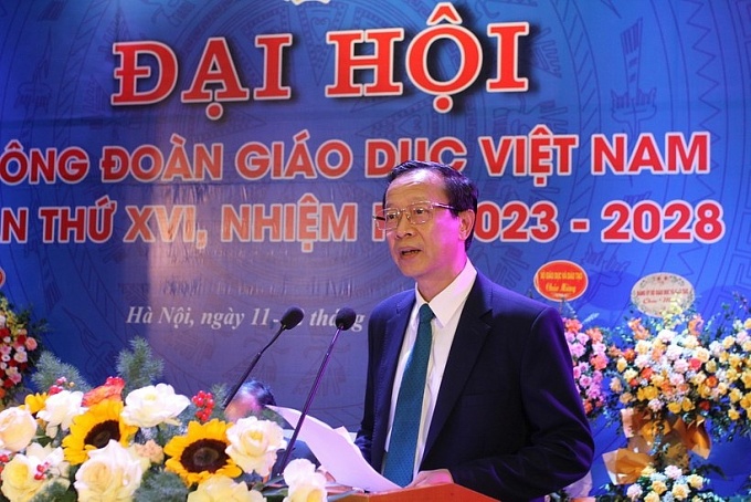 Đổi mới tư duy cho lực lượng cán bộ công đoàn trong thời kỳ hội nhập và tự chủ