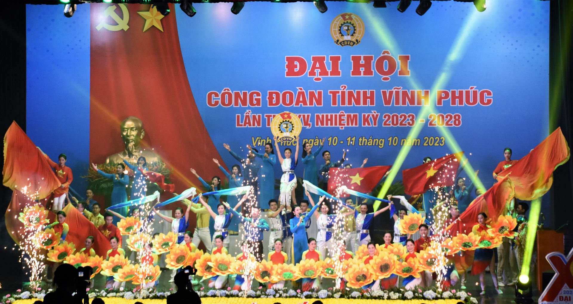 Đại hội Công đoàn Vĩnh Phúc: “Thực chất hơn, chuyển biến mạnh mẽ hơn” Đại hội Công đoàn Vĩnh Phúc: “Thực chất hơn, chuyển biến mạnh mẽ hơn”