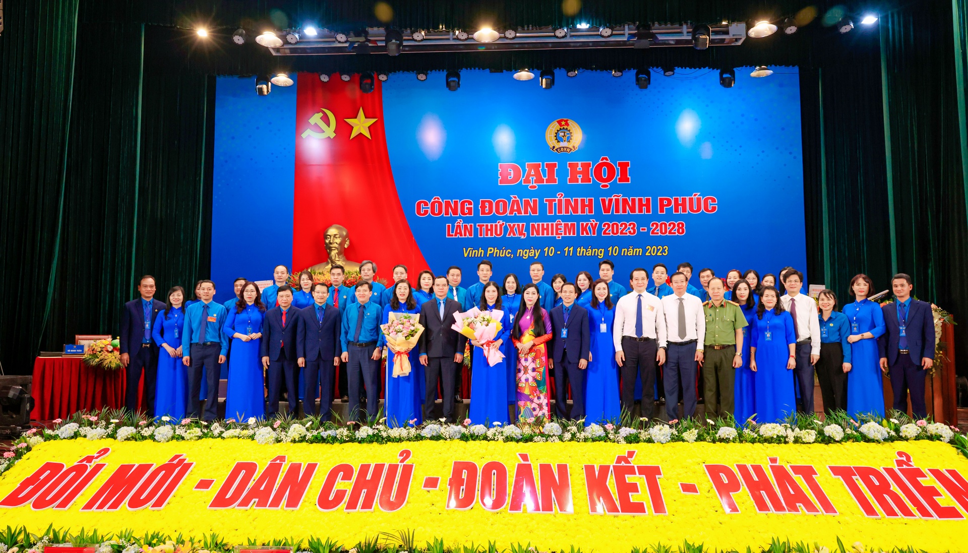 Đại hội Công đoàn Vĩnh Phúc: “Thực chất hơn, chuyển biến mạnh mẽ hơn” Đại hội Công đoàn Vĩnh Phúc: “Thực chất hơn, chuyển biến mạnh mẽ hơn”