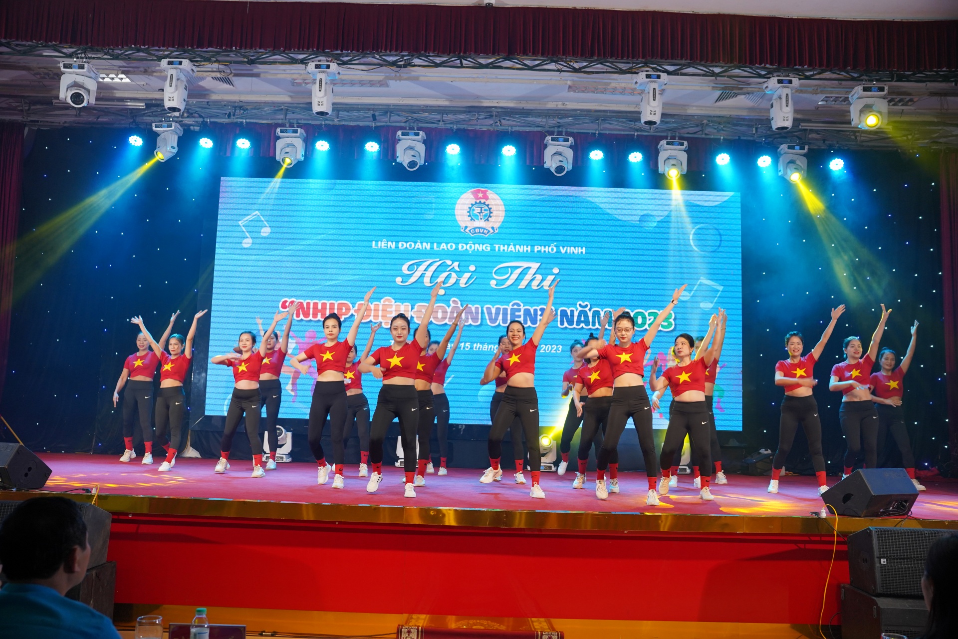 Thành phố Vinh: Đặc sắc, ấn tượng “Nhịp điệu đoàn viên năm 2023” Thành phố Vinh: Đặc sắc, ấn tượng “Nhịp điệu đoàn viên năm 2023”