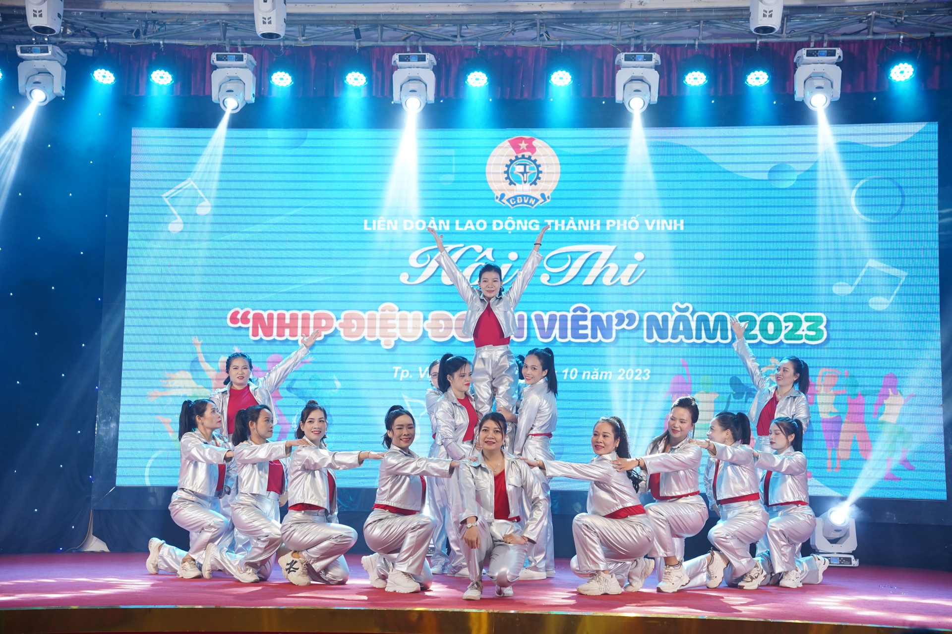 Thành phố Vinh: Đặc sắc, ấn tượng “Nhịp điệu đoàn viên năm 2023” Thành phố Vinh: Đặc sắc, ấn tượng “Nhịp điệu đoàn viên năm 2023”