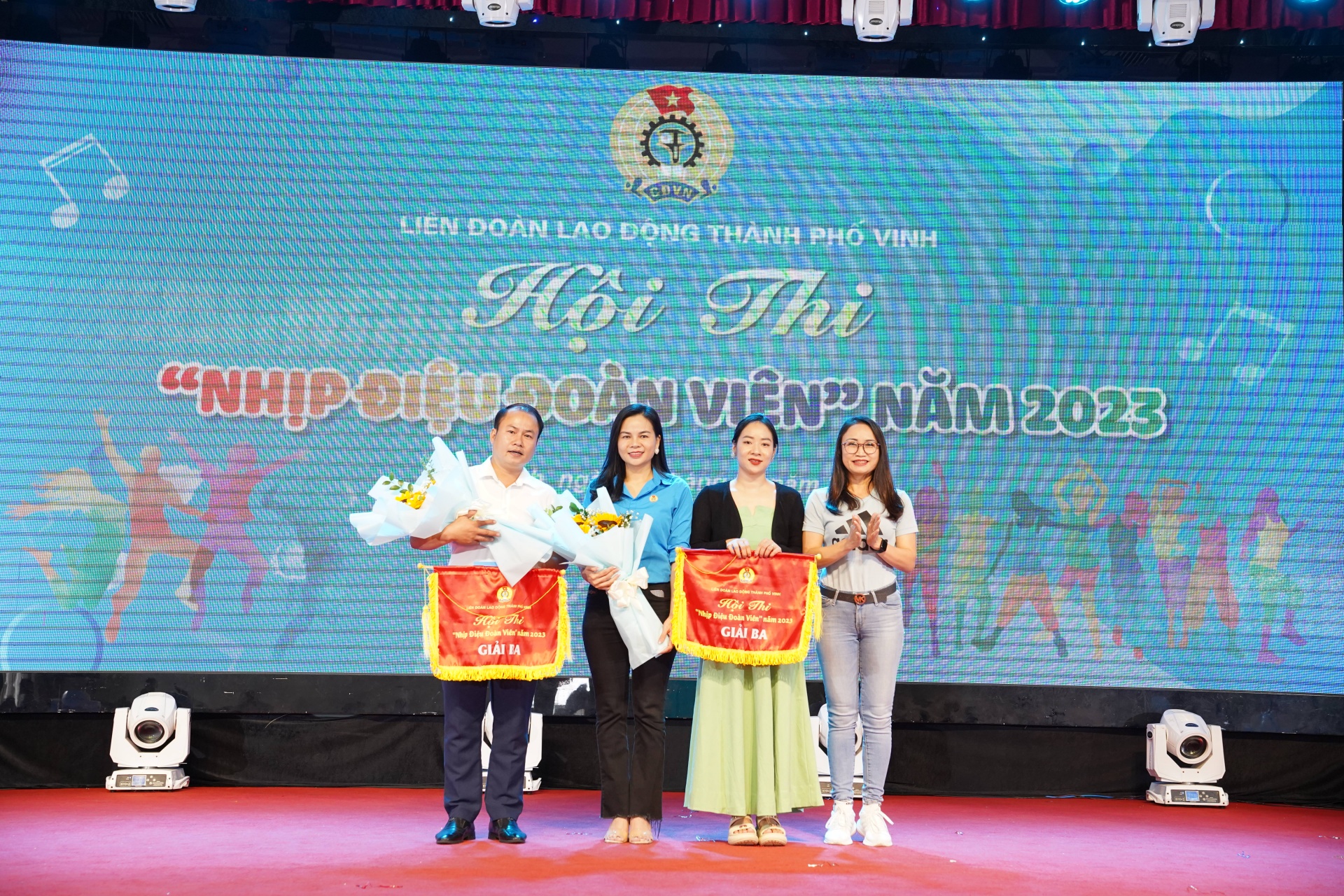 Thành phố Vinh: Đặc sắc, ấn tượng “Nhịp điệu đoàn viên năm 2023” Thành phố Vinh: Đặc sắc, ấn tượng “Nhịp điệu đoàn viên năm 2023”