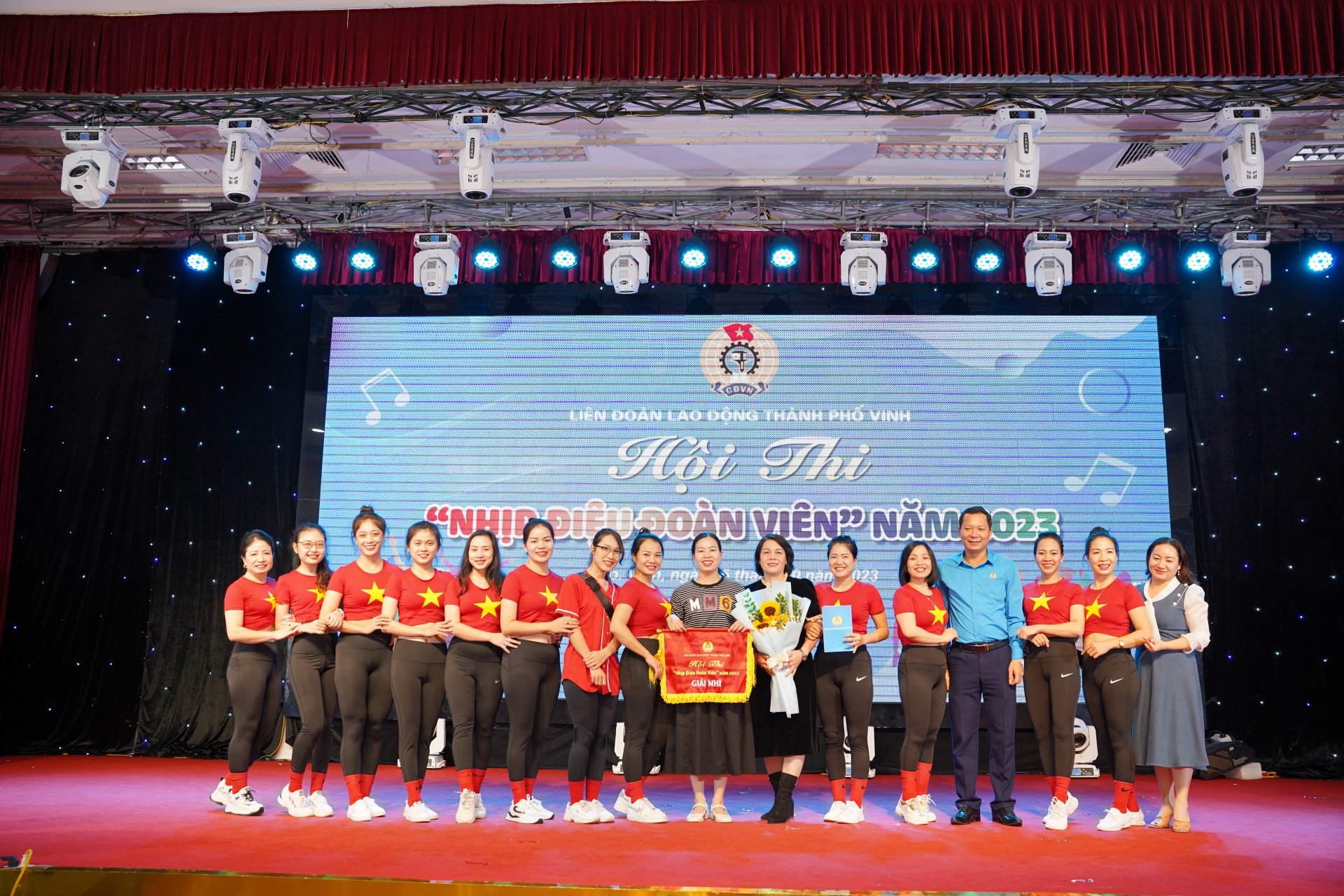 Thành phố Vinh: Đặc sắc, ấn tượng “Nhịp điệu đoàn viên năm 2023” Thành phố Vinh: Đặc sắc, ấn tượng “Nhịp điệu đoàn viên năm 2023”