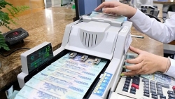 Vay vốn kinh doanh bất động sản bất ngờ tăng mạnh