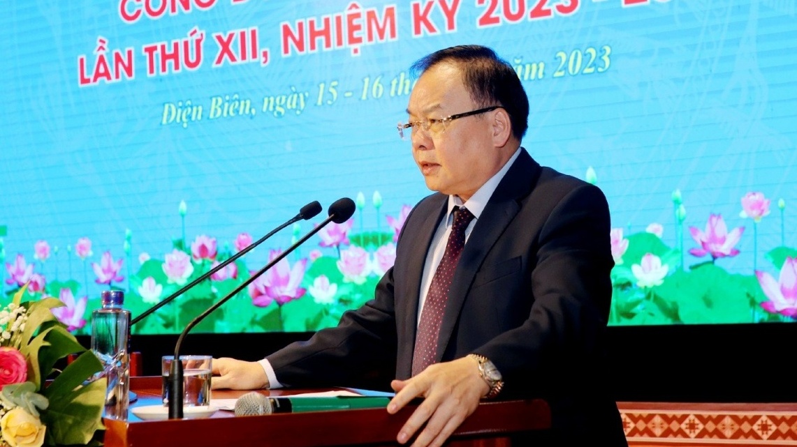 Tăng cường lãnh đạo hoạt động công đoàn