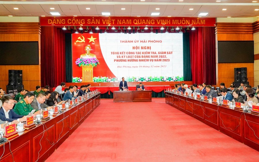 Đảng lãnh đạo luôn gắn liền với công tác kiểm tra