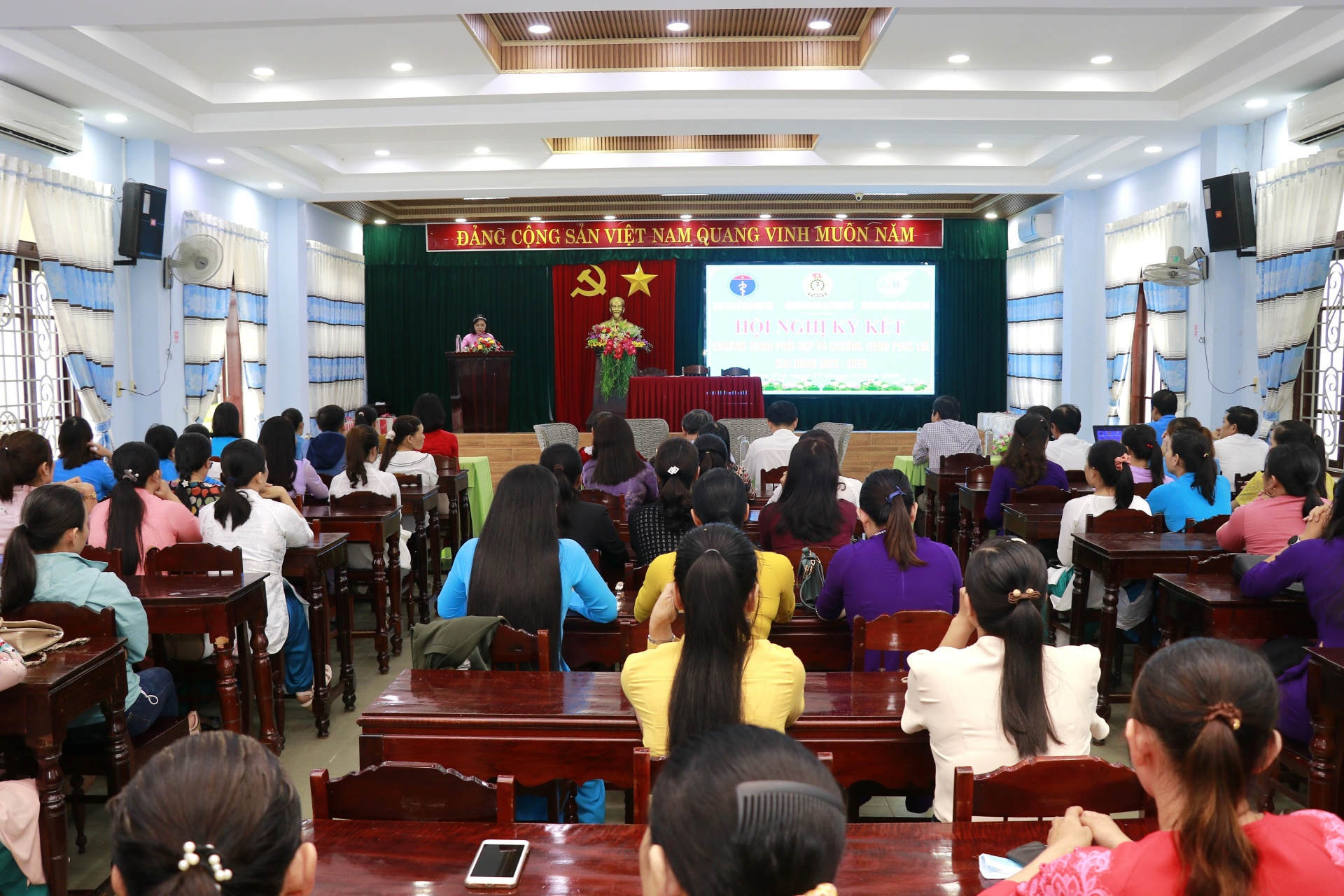 Nâng cao phúc lợi cho nữ đoàn viên, người lao động Nâng cao phúc lợi cho nữ đoàn viên, người lao động