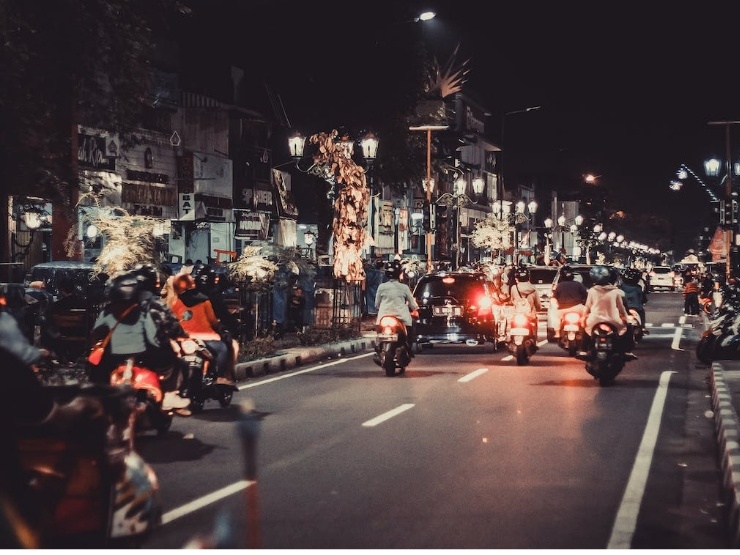 Kinh nghiệm chạy xe máy trời tối để hạn chế tai nạn