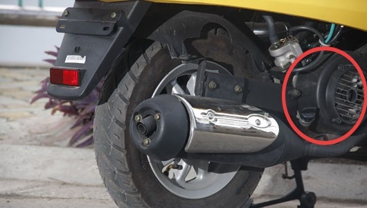 Xe máy thường xuyên di chuyển chậm trong phố cần lưu ý bảo dưỡng gì?