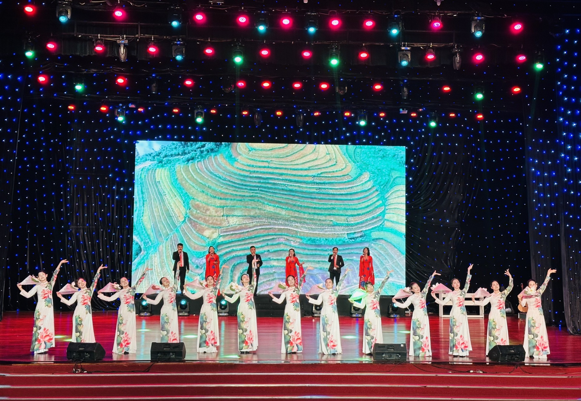 Đà Nẵng: Bế mạc Liên hoan Nghệ thuật quần chúng công nhân, viên chức, lao động Đà Nẵng: Bế mạc Liên hoan Nghệ thuật quần chúng công nhân, viên chức, lao động