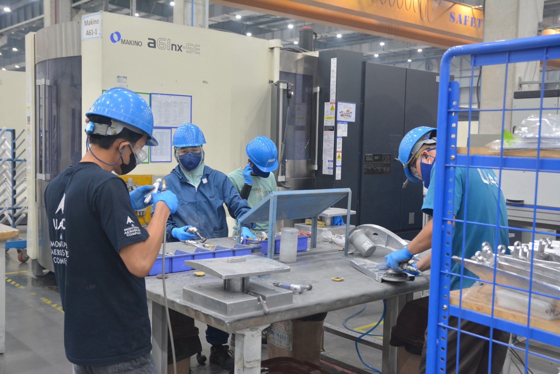 “Đột nhập" nhà máy sản xuất linh kiện máy bay duy nhất ở Việt Nam “Đột nhập" nhà máy sản xuất linh kiện máy bay duy nhất ở Việt Nam