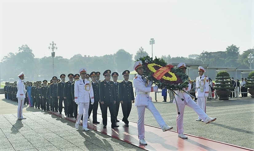 Đại hội Công đoàn Quân đội lần thứ X: Tuyên dương điển hình – Báo công dâng Bác! Đại hội Công đoàn Quân đội lần thứ X: Tuyên dương điển hình – Báo công dâng Bác!