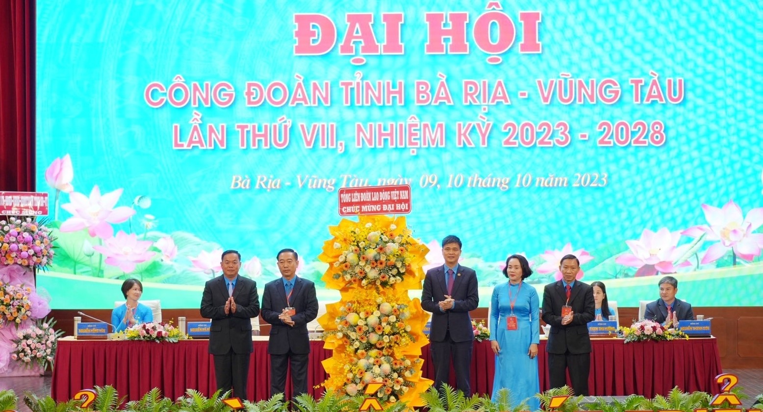 Đồng chí Lê Văn Hòa tái đắc cử Chủ tịch LĐLĐ tỉnh Bà Rịa-Vũng Tàu