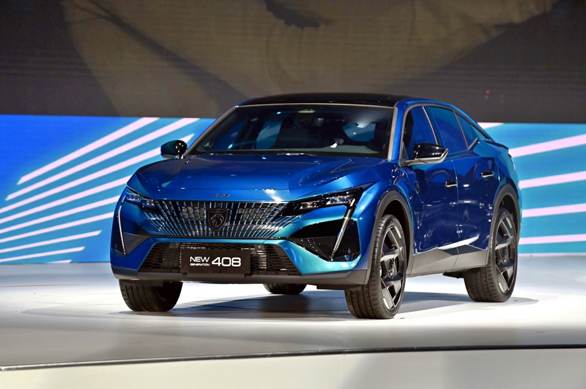 Cận cảnh CUV Coupe Peugeot 408 vừa được ra mắt Cận cảnh CUV Coupe Peugeot 408 vừa được ra mắt