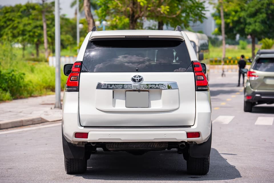 Toyota Land Cruiser Prado lỗ chỉ 400 triệu đồng sau 5 năm sử dụng