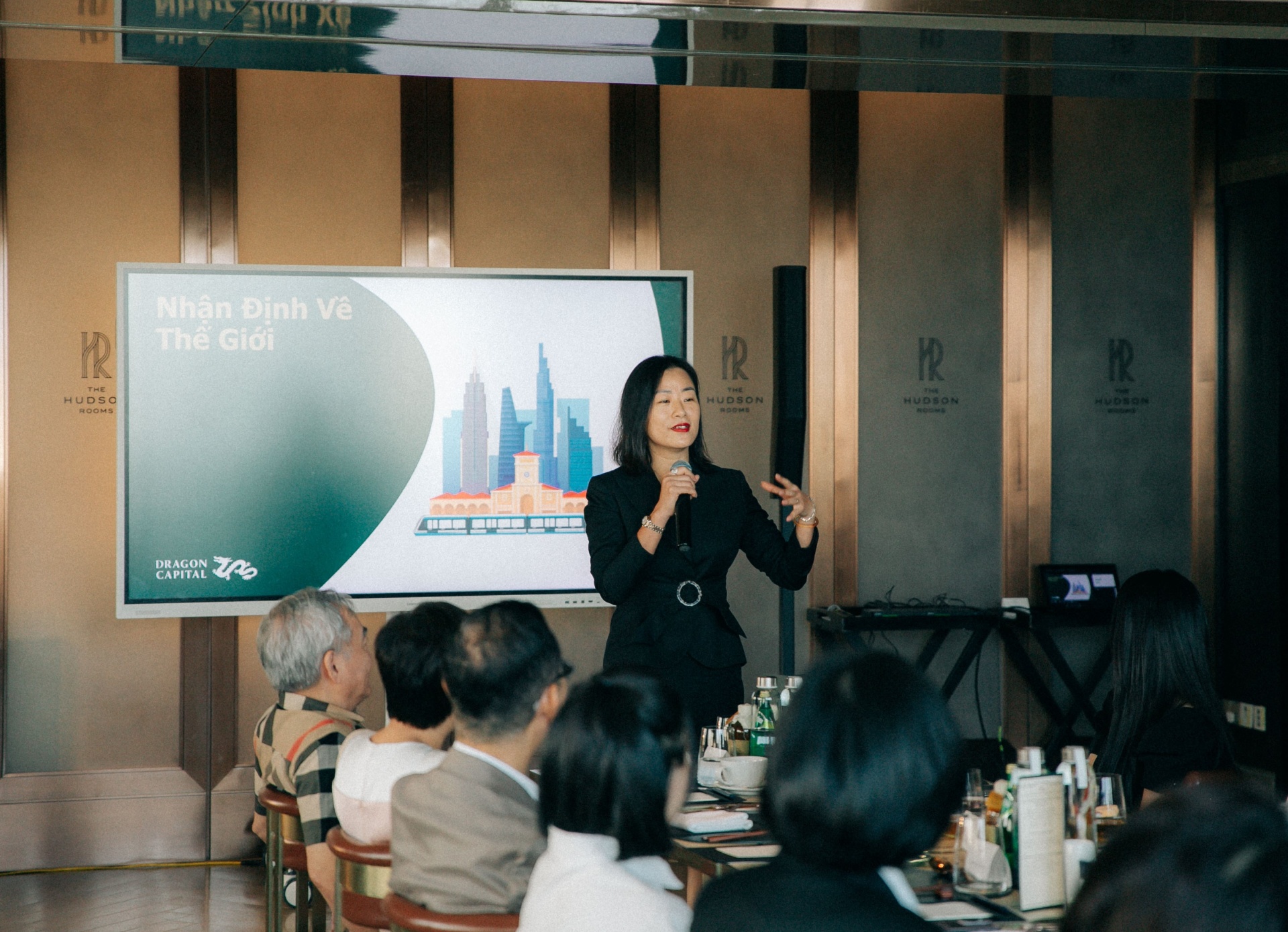 Elevation Talks: Chuỗi sự kiện về đầu tư chuyên biệt cho giới tinh hoa Elevation Talks: Chuỗi sự kiện về đầu tư chuyên biệt cho giới tinh hoa