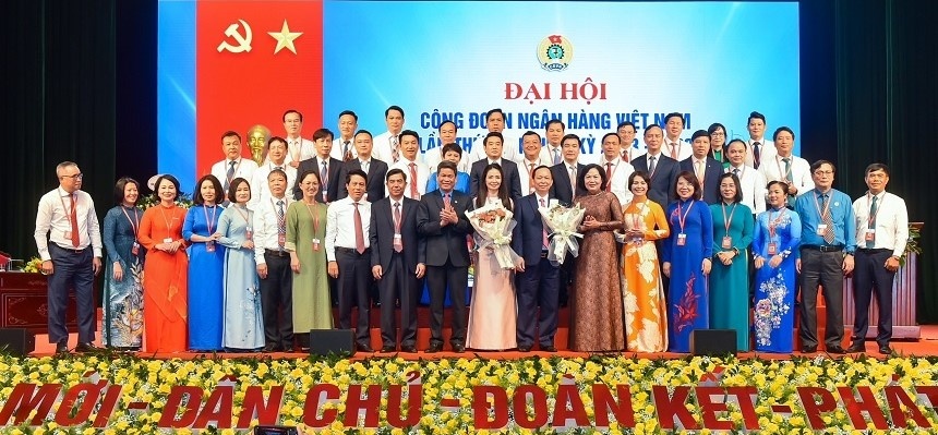 NHỮNG BƯỚC TIẾN ĐƯỢC KỲ VỌNG TRONG NHIỆM KỲ MỚI NHỮNG BƯỚC TIẾN ĐƯỢC KỲ VỌNG TRONG NHIỆM KỲ MỚI