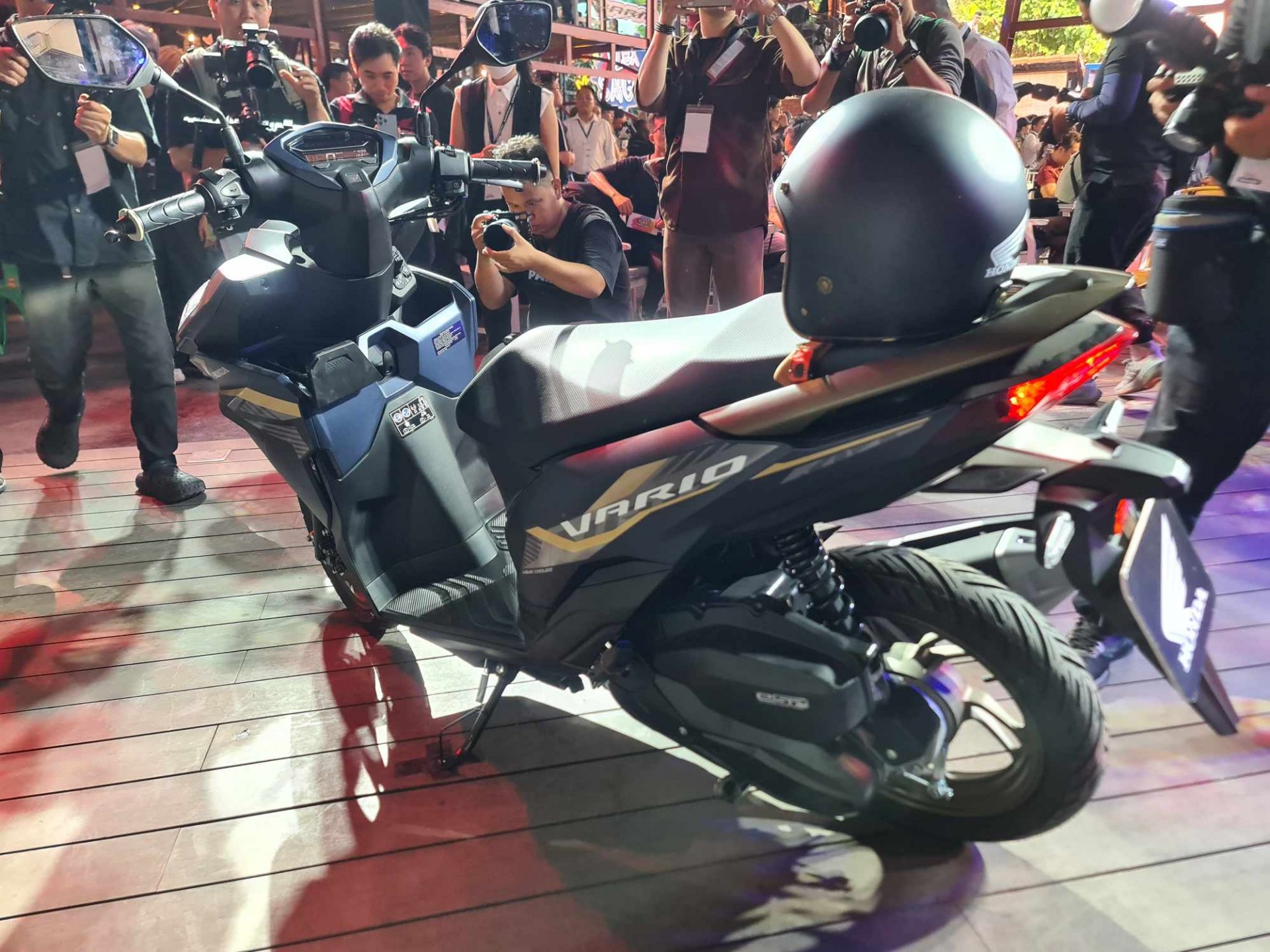 Honda Vario 125 2023 ra mắt tại Việt Nam, giá từ... Honda Vario 125 2023 ra mắt tại Việt Nam, giá từ...