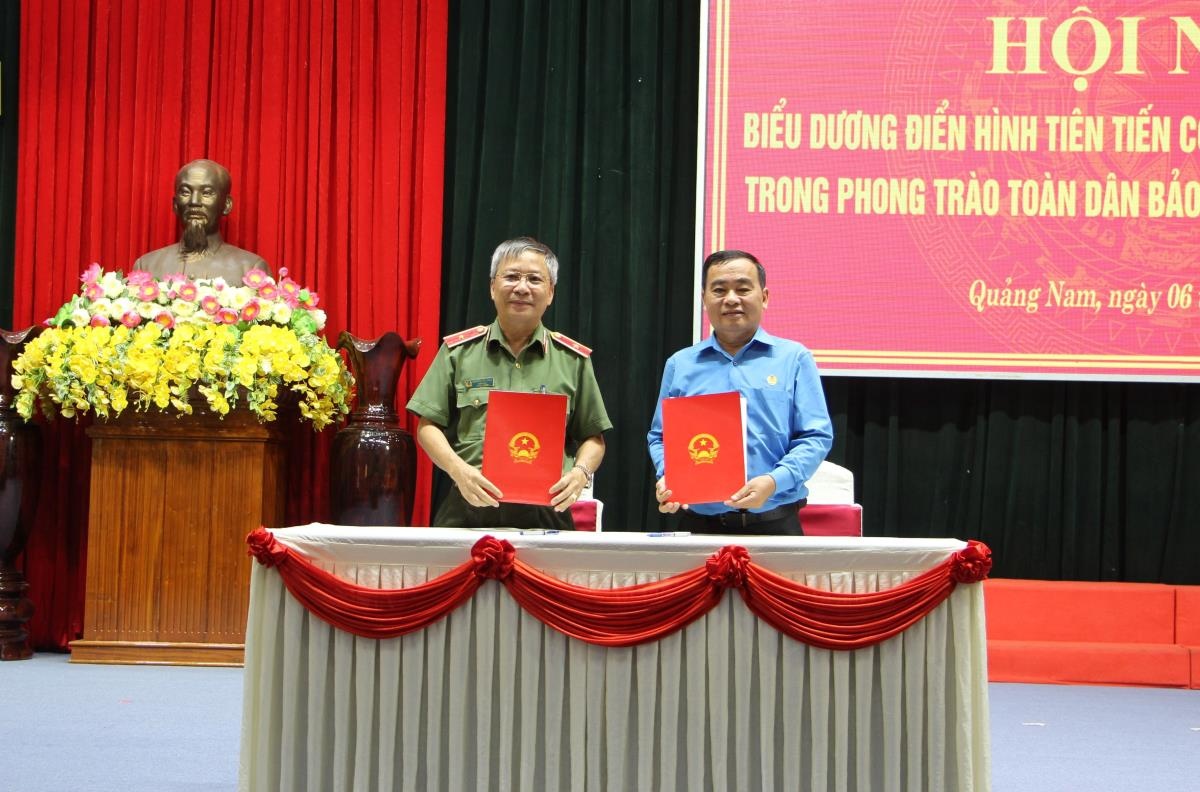 Quảng Nam: xây dựng, nhân rộng 281 mô hình toàn dân bảo vệ an ninh Tổ quốc Quảng Nam: xây dựng, nhân rộng 281 mô hình toàn dân bảo vệ an ninh Tổ quốc