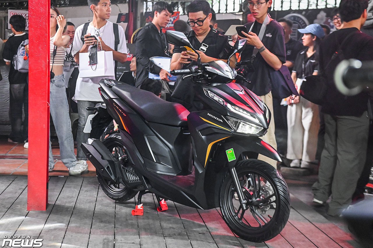 Cận cảnh Honda Vario 125 vừa được ra mắt Cận cảnh Honda Vario 125 vừa được ra mắt