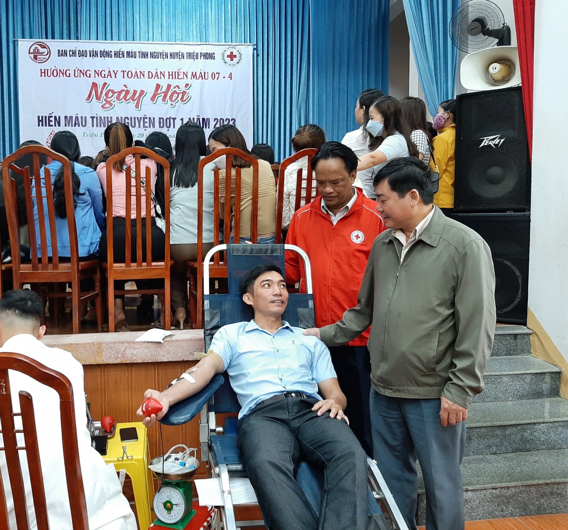 Một nhà giáo có tấm lòng vàng