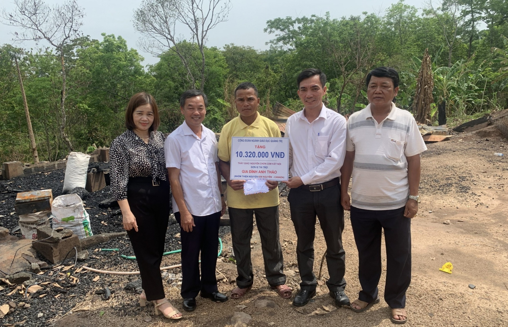 Một nhà giáo có tấm lòng vàng