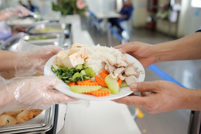 Công đoàn tham gia nâng chất lượng bữa ăn ca cho người lao động Công đoàn tham gia nâng chất lượng bữa ăn ca cho người lao động