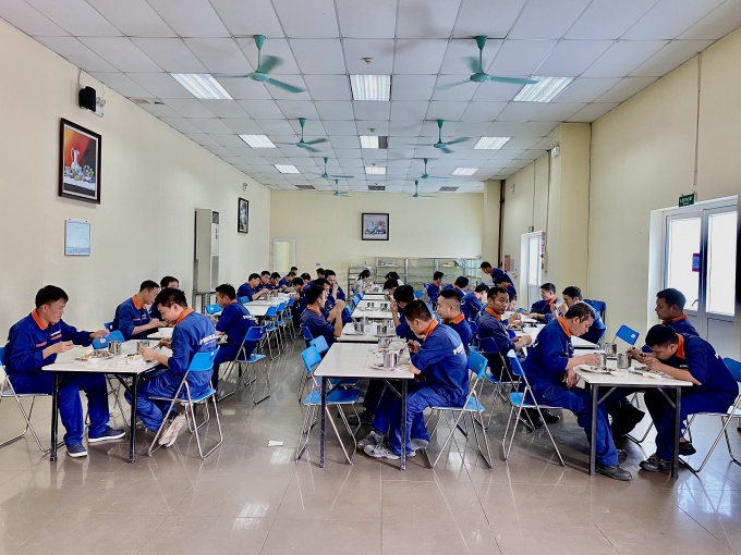 Công đoàn tham gia nâng chất lượng bữa ăn ca cho người lao động Công đoàn tham gia nâng chất lượng bữa ăn ca cho người lao động