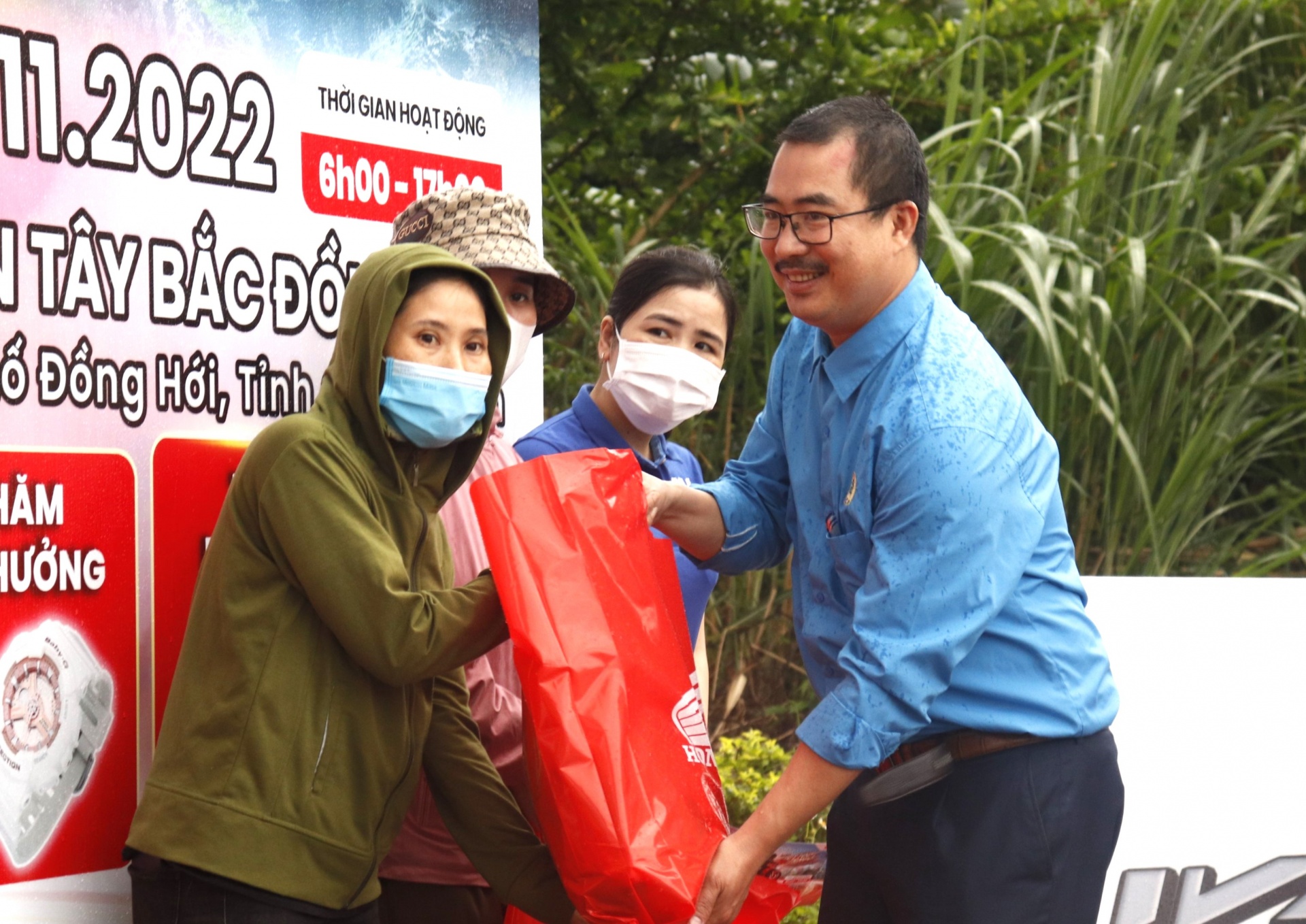 Nâng cao công tác tập hợp, vận động người lao động gia nhập tổ chức Công đoàn Nâng cao công tác tập hợp, vận động người lao động gia nhập tổ chức Công đoàn