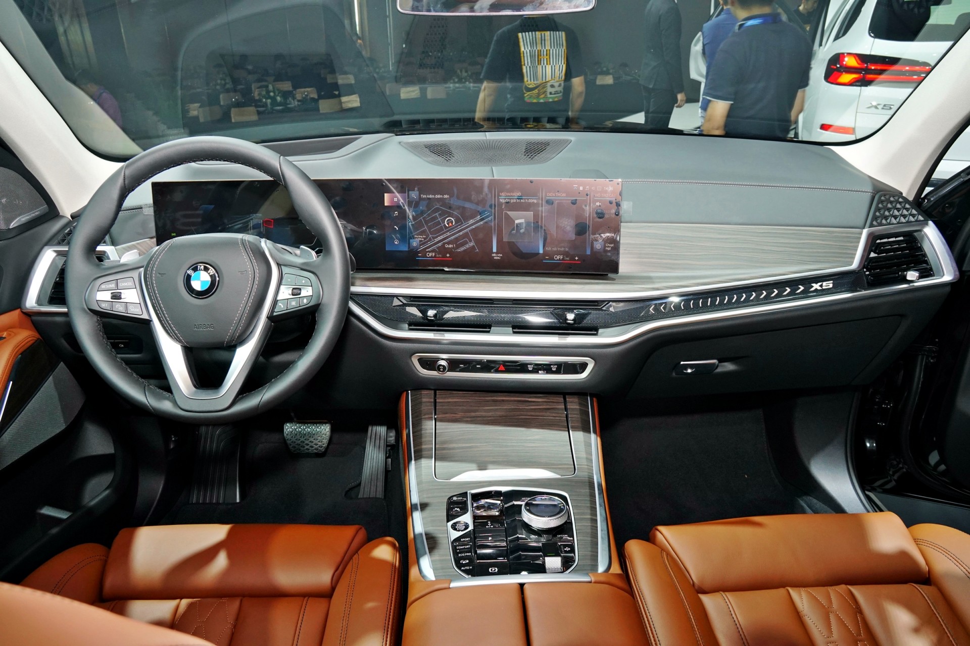 BMW X5 LCI 2023 trình làng tại Việt Nam với giá từ 3,9 tỷ đồng